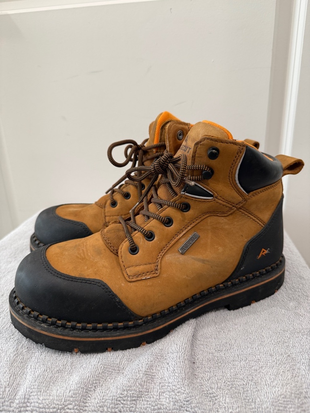 Ridgecut Mens 6 In work boots WATERPROOF, STEEL-TOE/ASTM F2413 safety standards